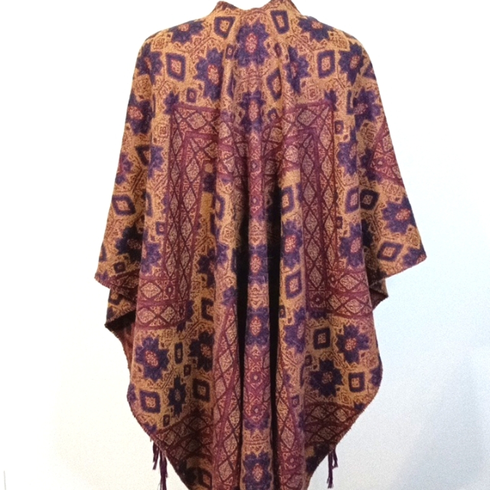 Fringe Poncho Square Floral